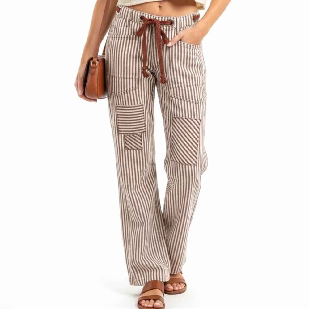 🤎 Hello Gorgeous!! BiBi Drawstring Striped Twill Barrel Pants- Mocha Brown - Picture 5 of 9